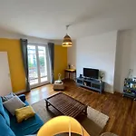Spacieux Avec Balcon Et Parking 公寓 *
