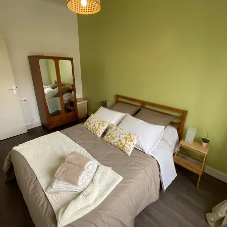 Appartement Spacieux Avec Balcon Et Parking Brest