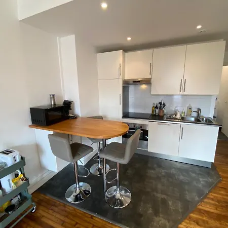 Spacieux Avec Balcon Et Parking Appartement *