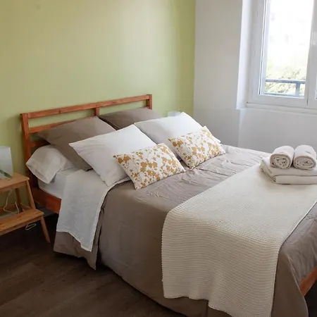 Spacieux Avec Balcon Et Parking Μπρεστ
