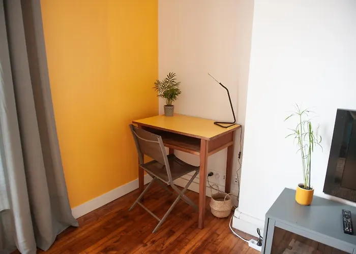 Appartement Spacieux Avec Balcon Et Parking Brest