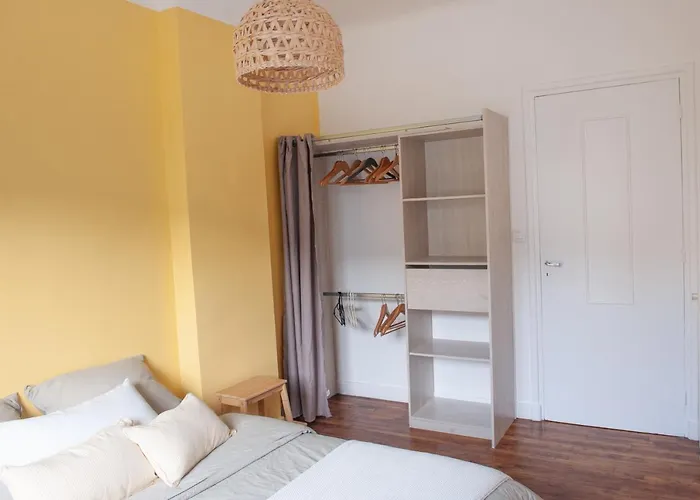 Spacieux Avec Balcon Et Parking * Brest