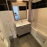 Apartment Spacieux Avec Balcon Et Parking