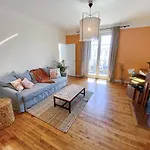 Spacieux Avec Balcon Et Parking Apartment