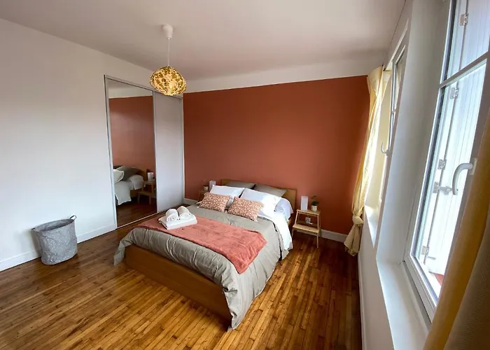 Apartamento Spacieux Avec Balcon Et Parking