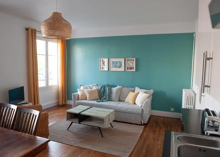 Spacieux Avec Balcon Et Parking Apartamento *