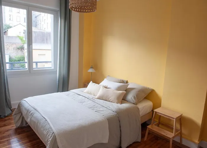 Apartment Spacieux Avec Balcon Et Parking