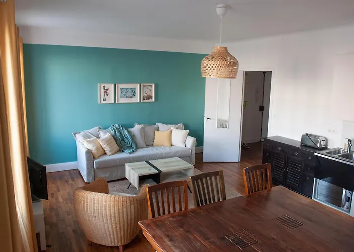 Apartment Spacieux Avec Balcon Et Parking *